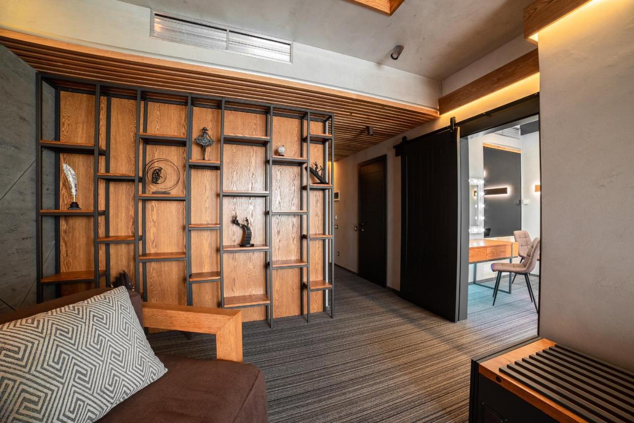 Mojo Boutique Hotel Lutsk Luaran gambar