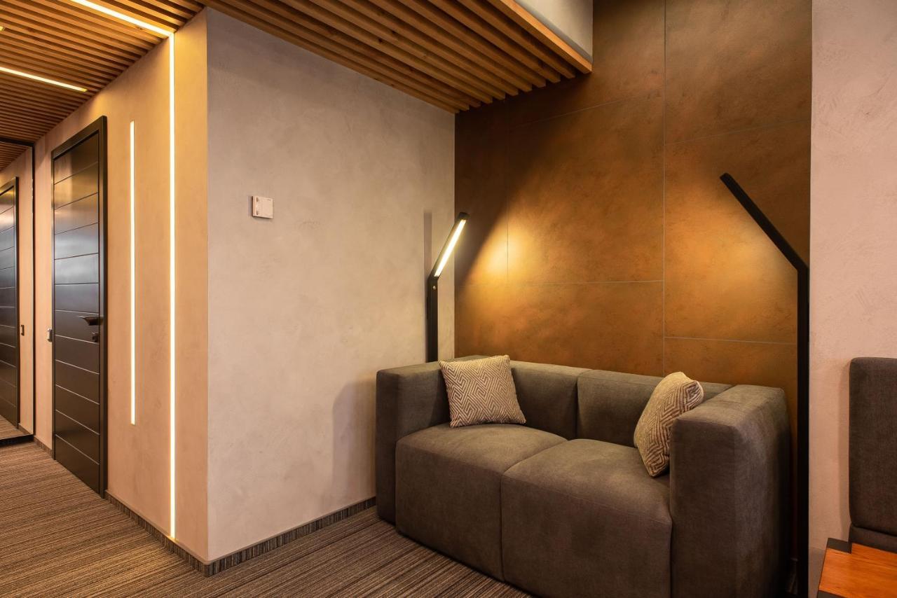 Mojo Boutique Hotel Lutsk Luaran gambar