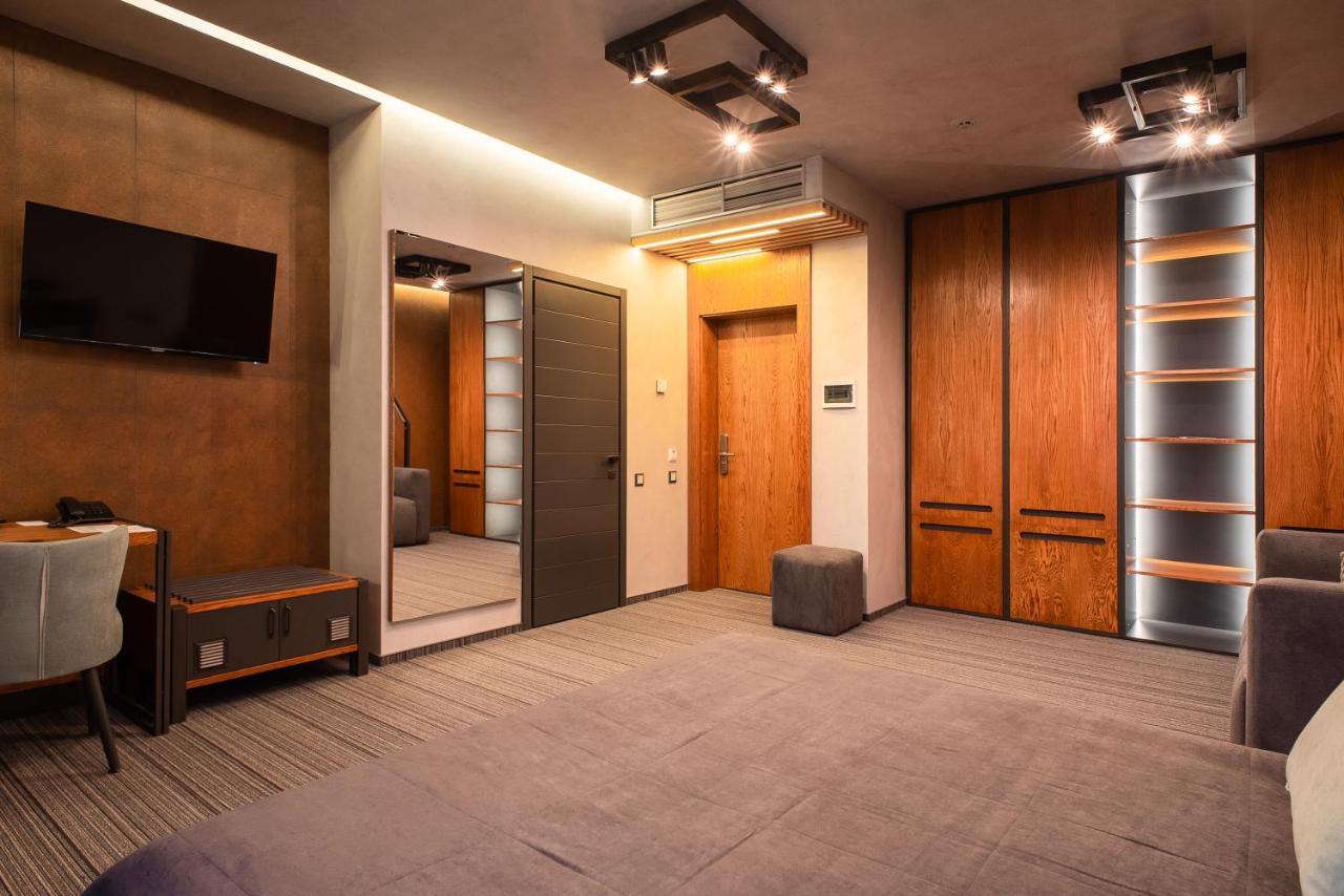 Mojo Boutique Hotel Lutsk Luaran gambar