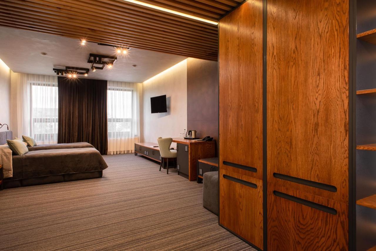 Mojo Boutique Hotel Lutsk Luaran gambar