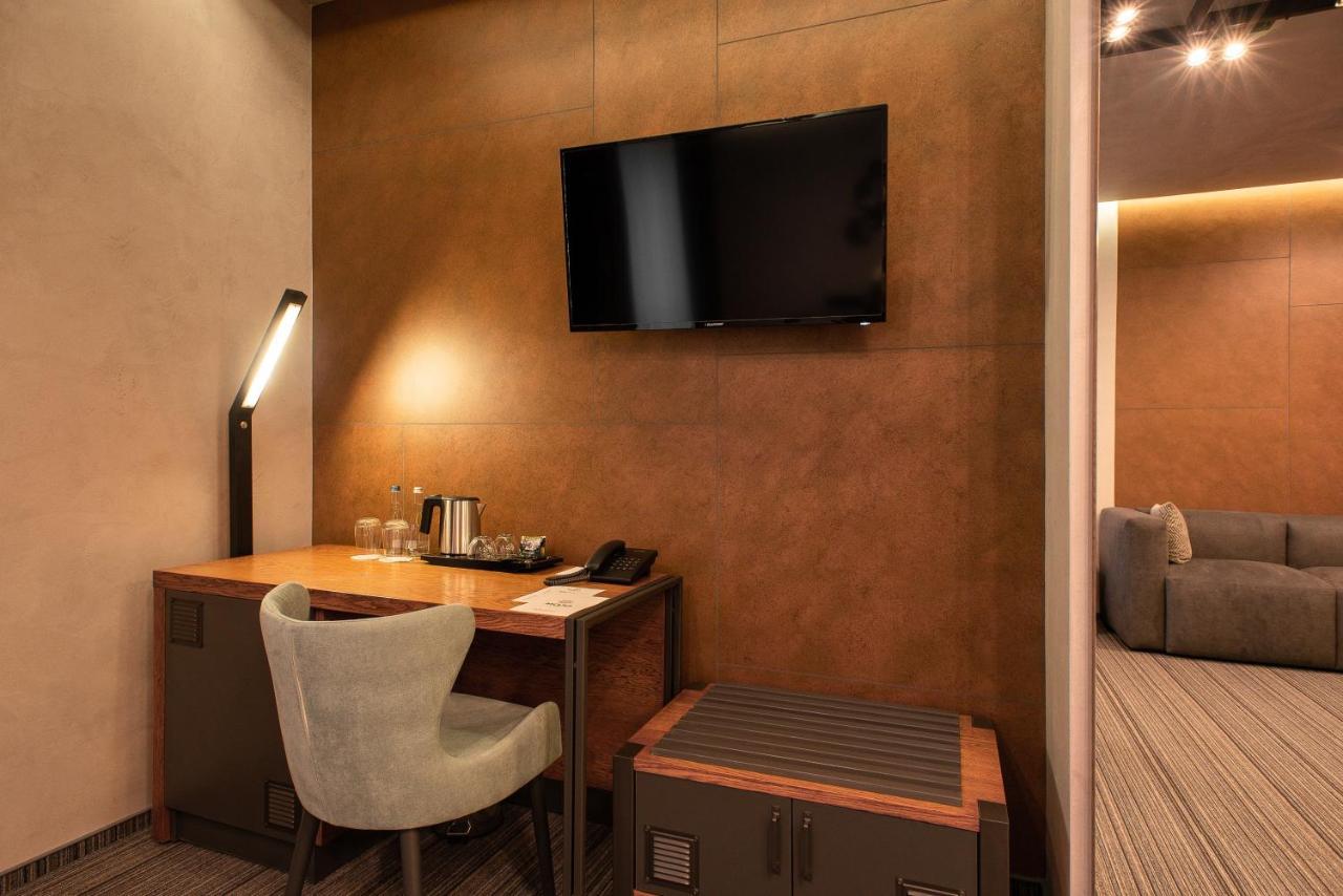 Mojo Boutique Hotel Lutsk Luaran gambar