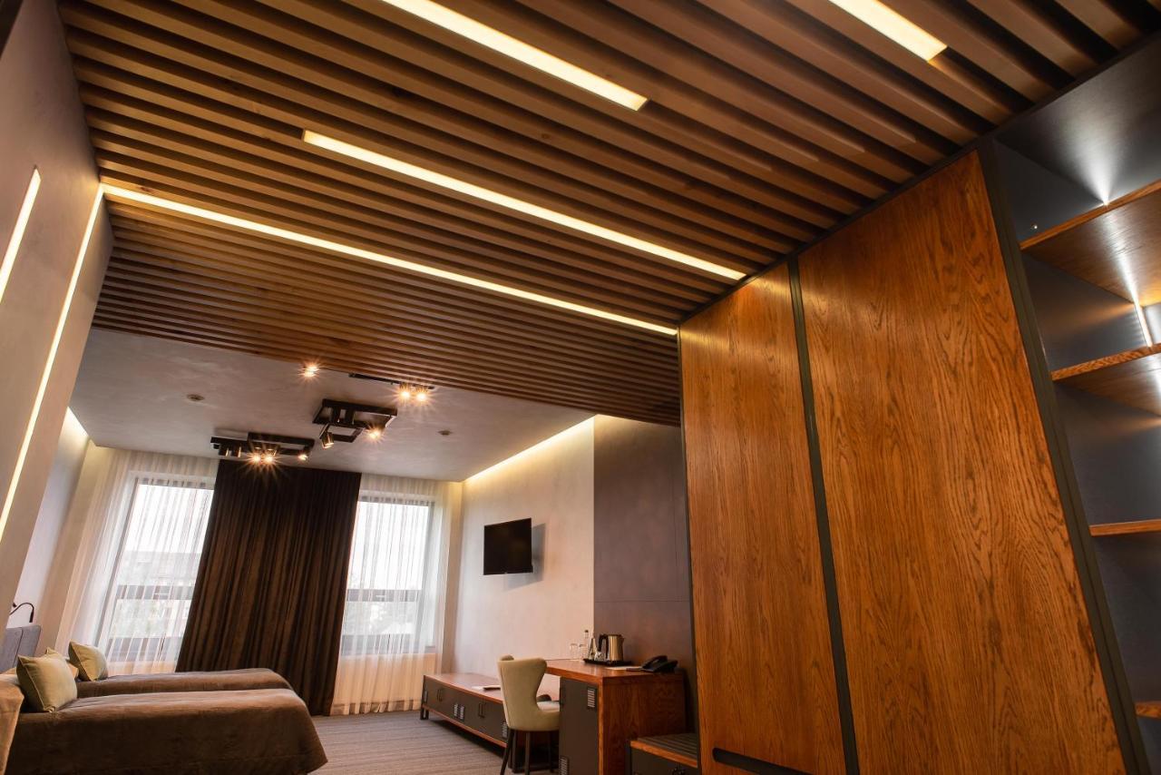 Mojo Boutique Hotel Lutsk Luaran gambar