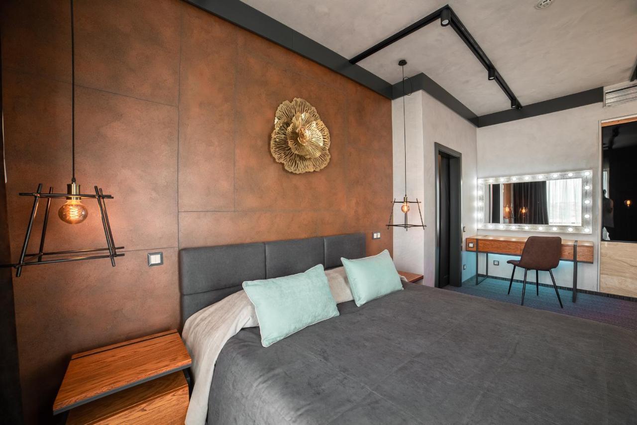 Mojo Boutique Hotel Lutsk Luaran gambar